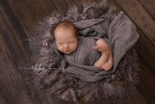 Load image into Gallery viewer, *PRE ORDER* Deluxe Curly 50-55cm Felted rugs